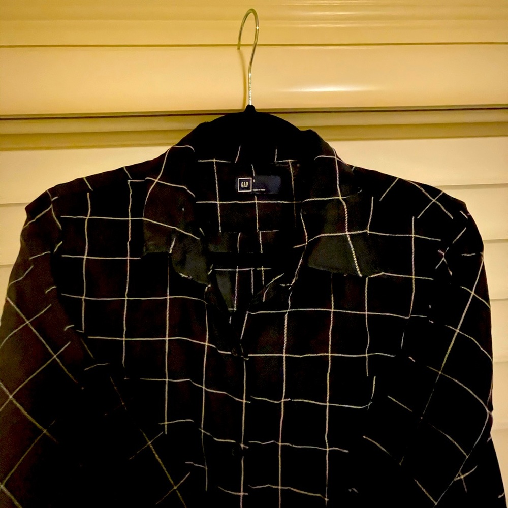 Women’s shirt